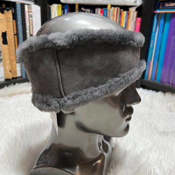 UGG WOMENS REVERSIBLE LEATHER AND SHEARLING HEADBAND GRAY - Picture 3 of 5